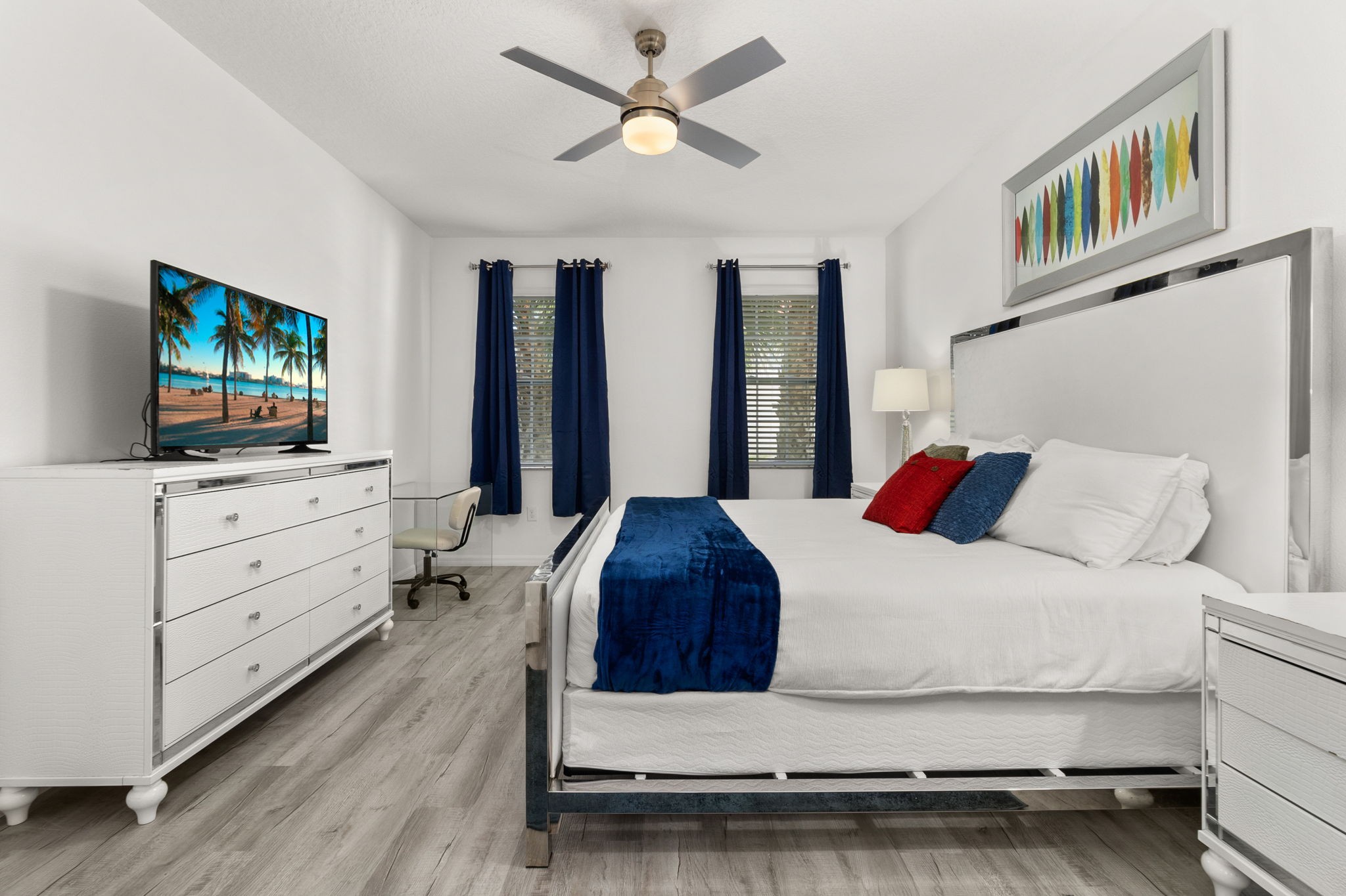 PwubAmf-yR_UbmlgD7X2c-AA - Master Bedroom